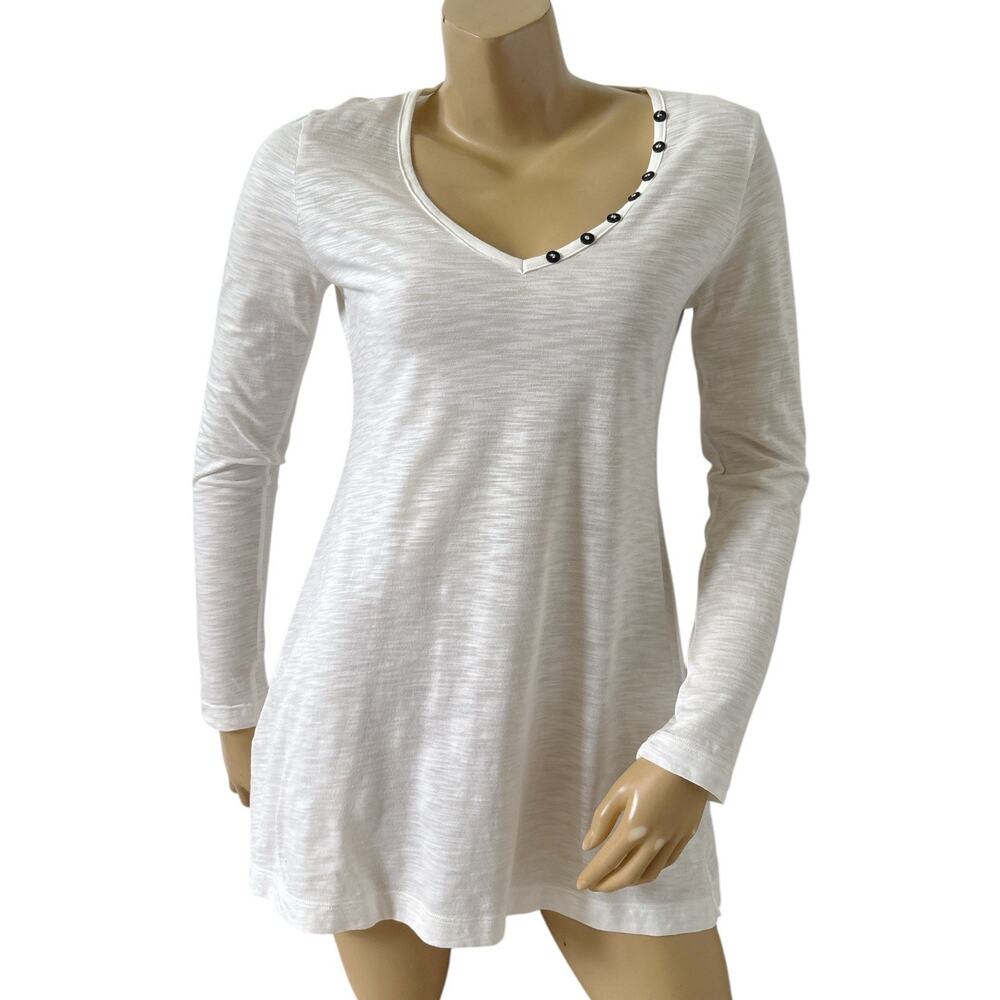 Indigenous Women’s Organic Cotton Tunic Top XS Off White Button Detail V Neck